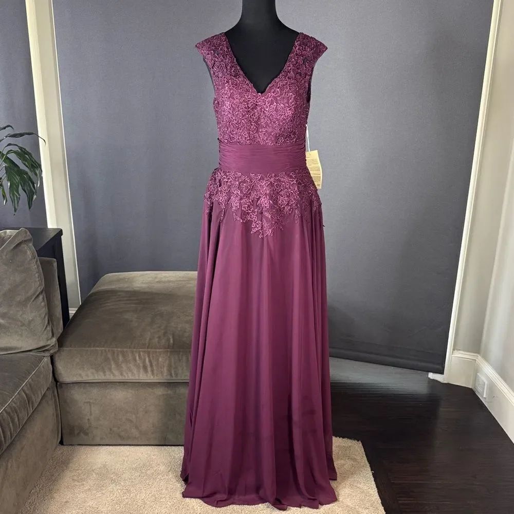 Women’s Chiffon & Lace Appliqué Full Length V-Neck Formal Dress Zip Back Size 6